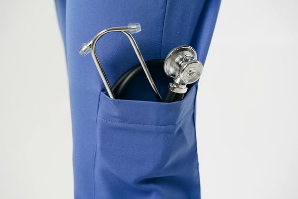 Solutions naturelles pour le bien-être émotionnel avec la fleur de bach